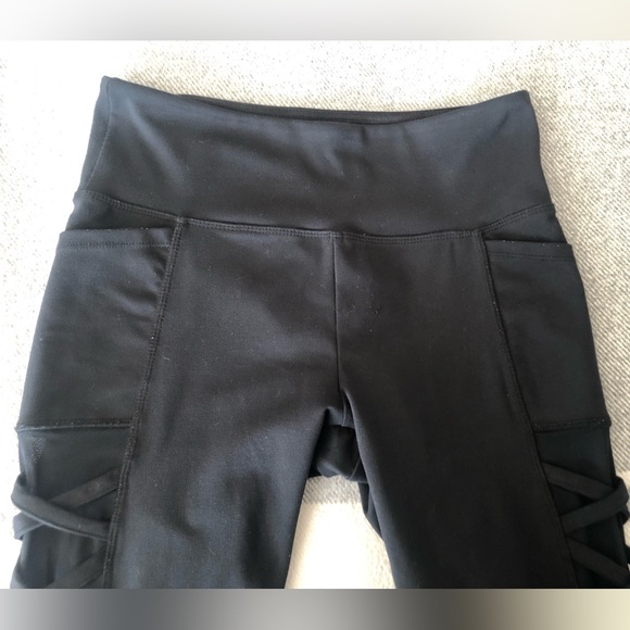 Balance Collection Black HR with Pockets and Sheer Detail 25” size medium - Picture 7 of 8